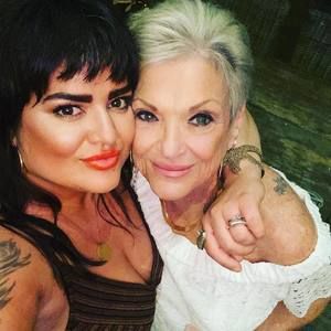 Meet your Posher, Brenda